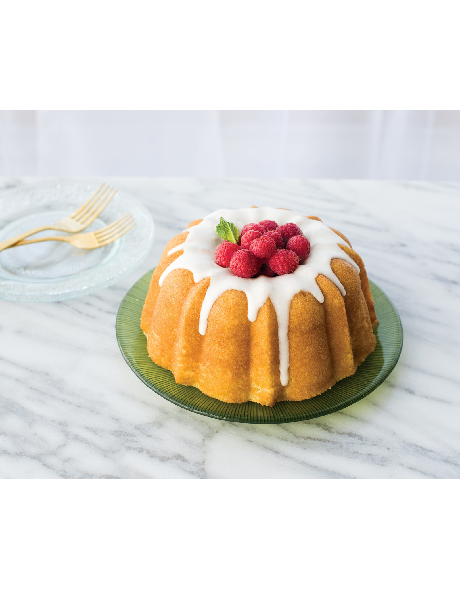 Nordic Ware GOLD Anniversary 6 cup bundt Pan