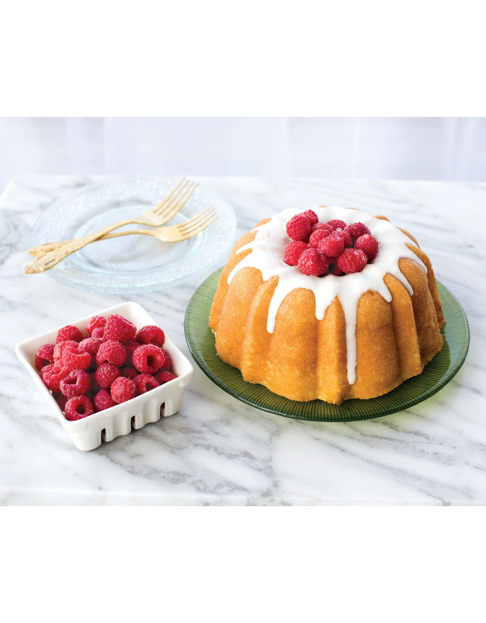 Nordic Ware GOLD Anniversary 6 cup bundt Pan