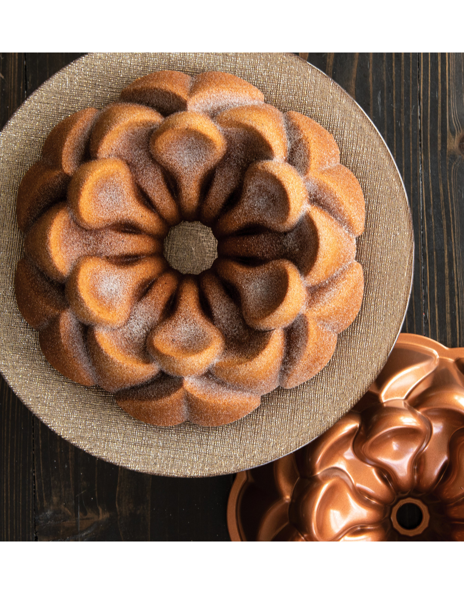 Nordic Ware TOFEE/COPPER Magnolia Bundt pan