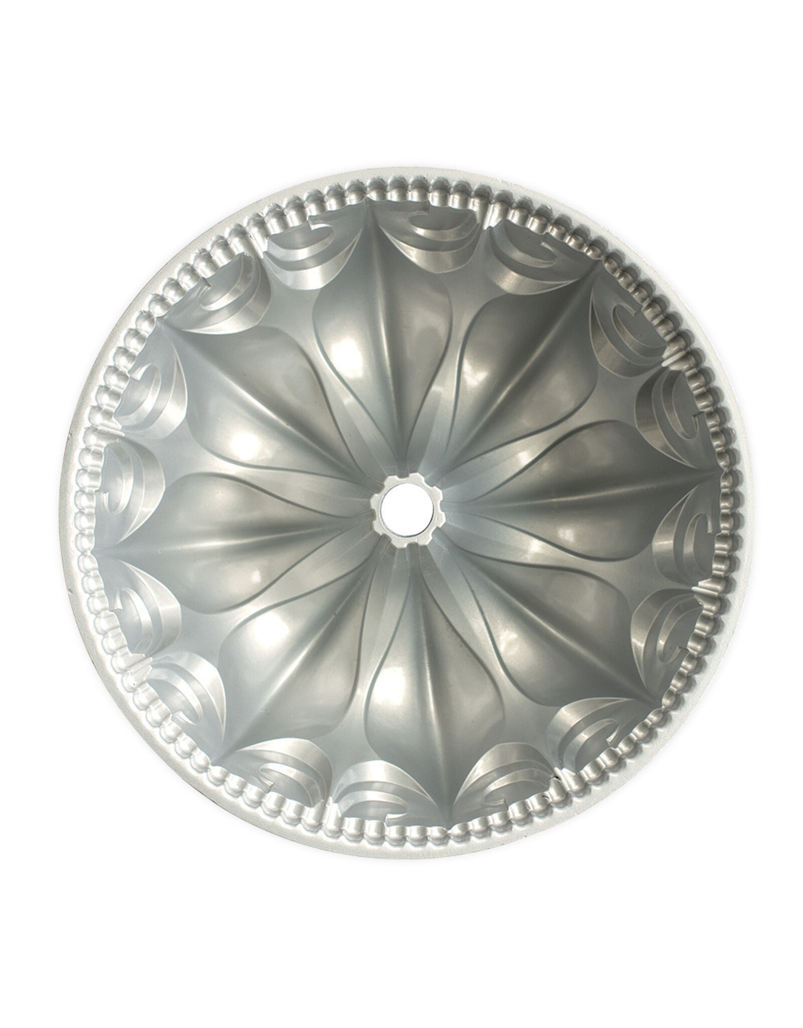 Nordic Ware Toffee Fleur De Lis Bundt pan