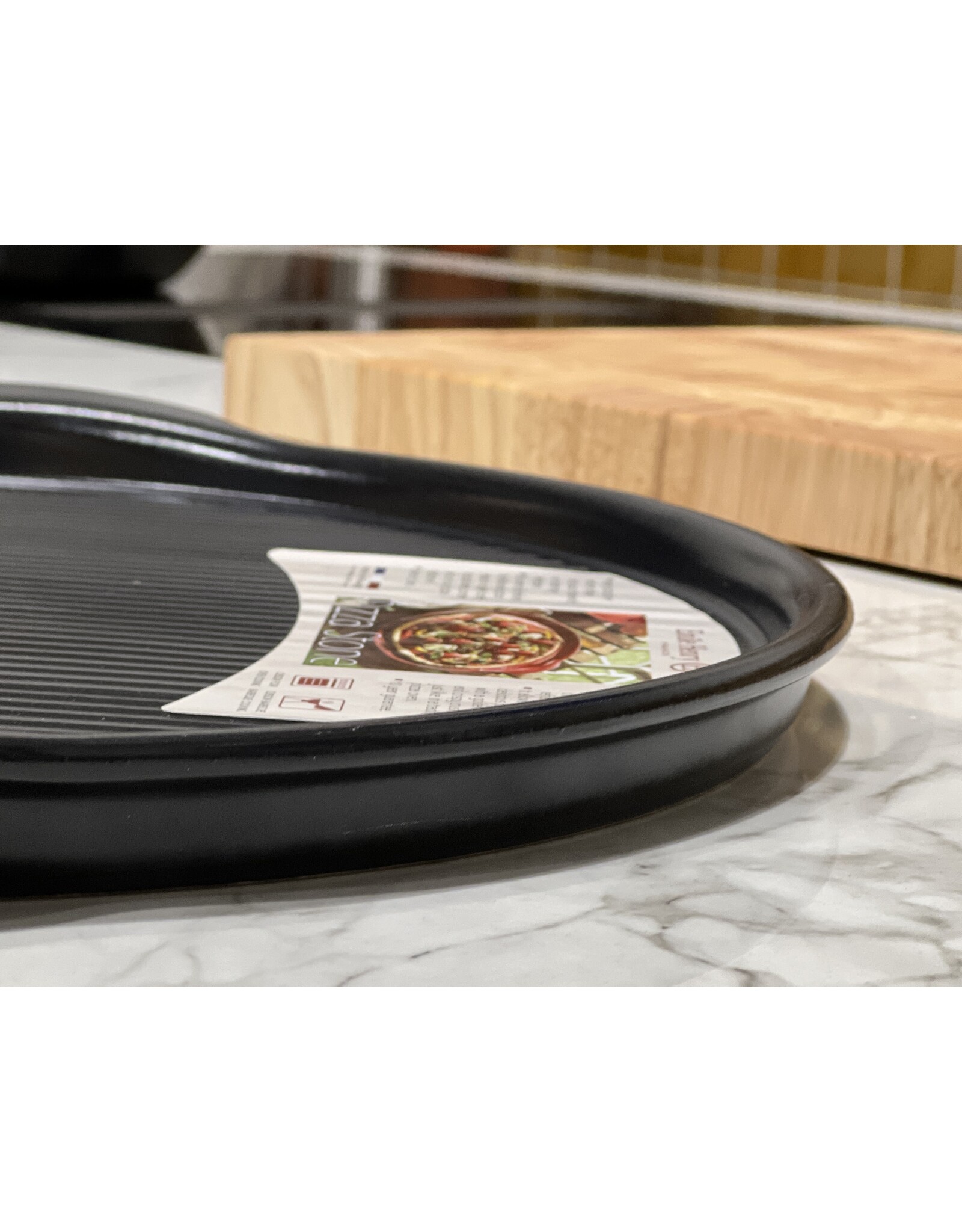 Emile Henry Pizzasteen Ø 40 cm – Geribbeld – Zwart | Van €81,25 voor €47,95