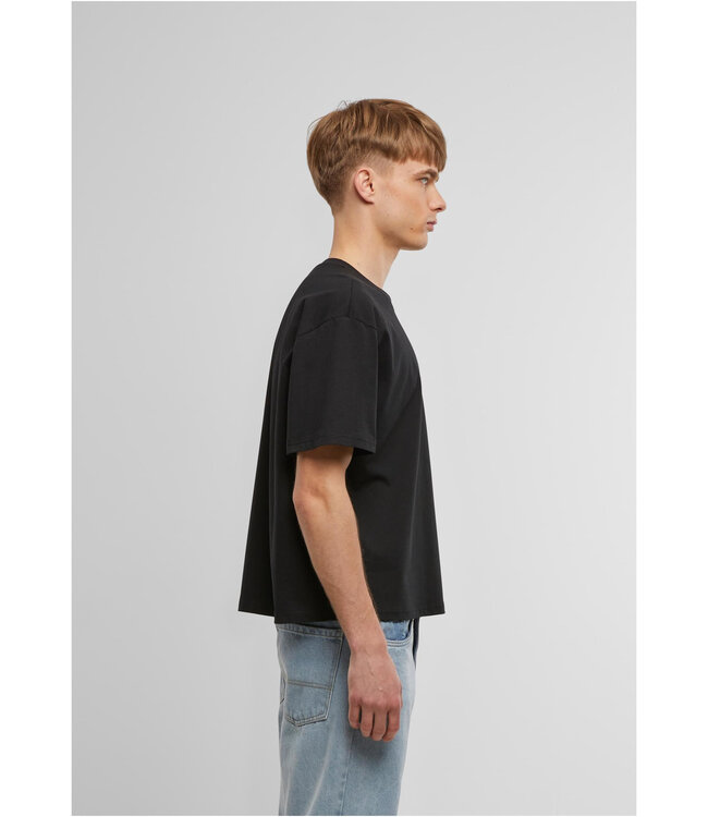 OVERSIZED CROPPED TSHIRT
