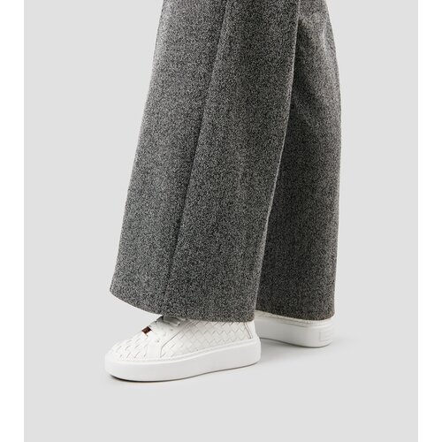 Alexander Smith Alexander Smith 8412 W