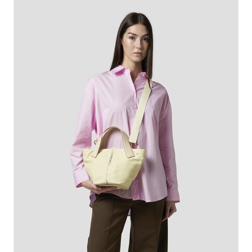 Alexander Smith Alexander Smith Lauren G