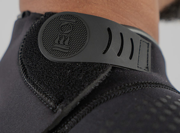 Fourth Element XENOS 7mm heren pak