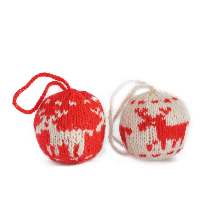 Christmas ball deer motif red/white,  100% sheep's wool,