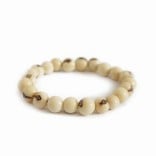 Bracelet of natural nuts (cream), large