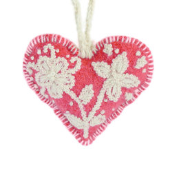 Heart decoration, red with cream, 100% sheep’s wool