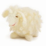 Brooch, knitted sheep