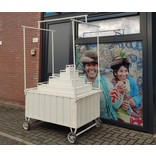 Peruaanse straatverkoperskar, lang en laag