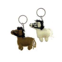 Sleutelhanger met gebreid paardje