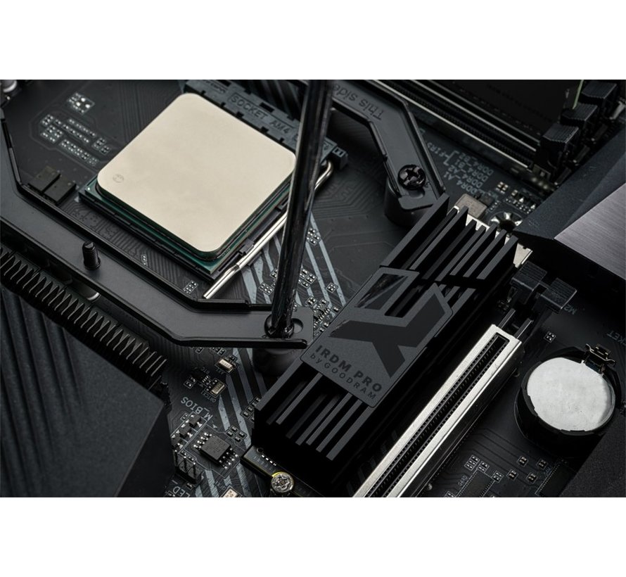 IRDM PRO | 1TB NVMe SSD | M.2 Gen4 | 7.000MB/s Lezen | 6.850MB/s Schrijven | Heatsink
