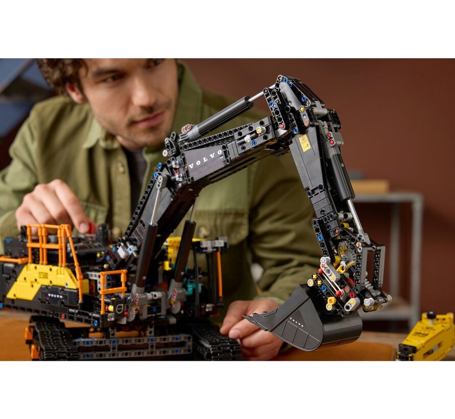 LEGO Volvo EC500 Hybrid graafmachine (42215)