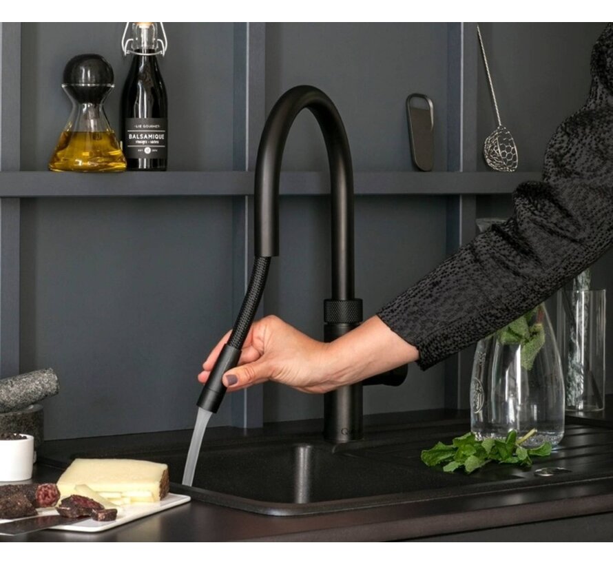 Quooker Flex met PRO3 3-in-1 kokendwaterkraan zwart