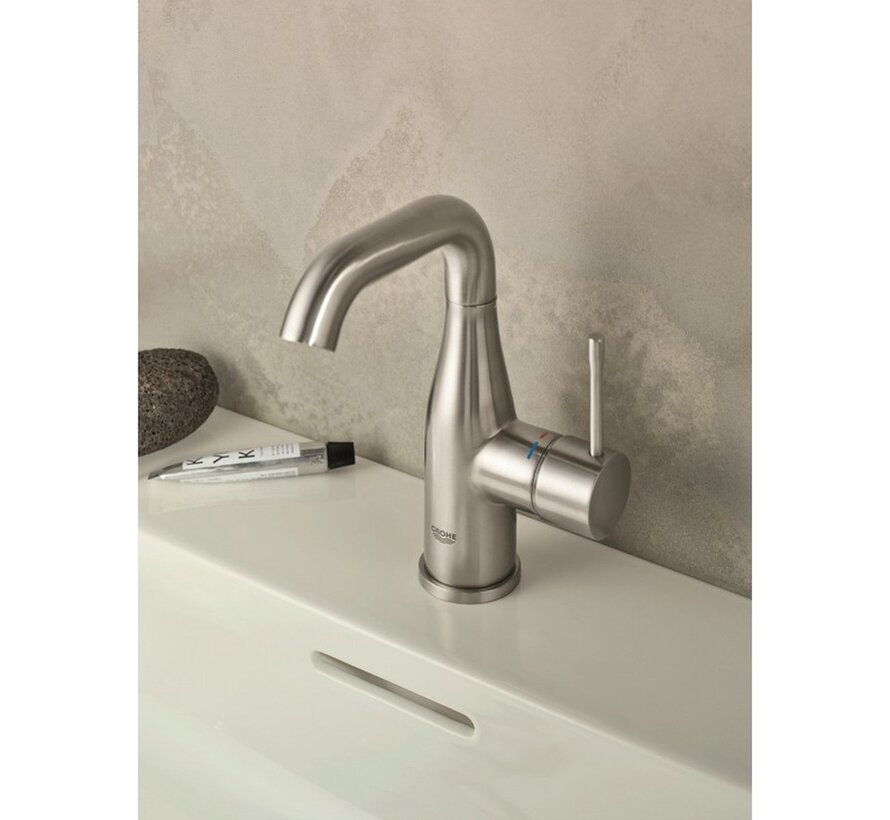 GROHE Essence New M-size wastafelkraan met waste en supersteel afwerking