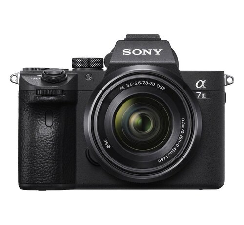 Sony Sony A7 III full frame camera met 28-70mm F3.5-5.6 OSS lens