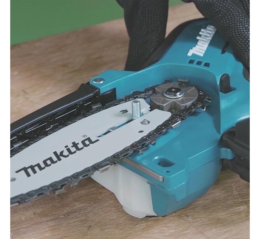 Makita DUC101Z 18V LXT borstelloze 100mm snoeizaag - 320W - 8,0 m/s - 55 ml olietank - body only