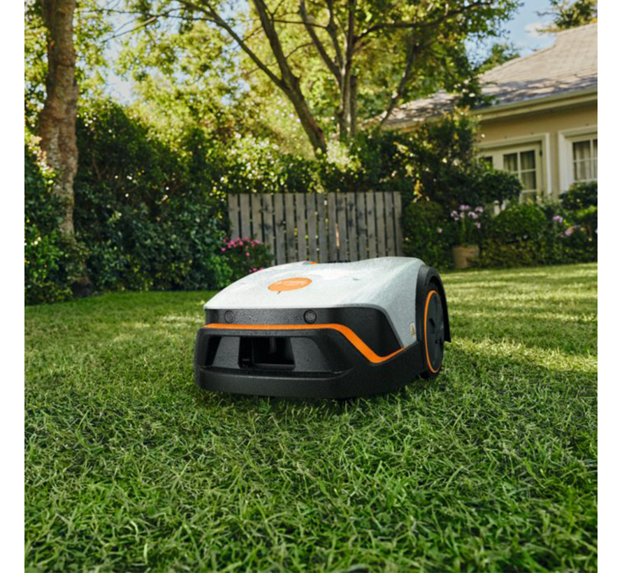 Stihl iMOW 3 robotmaaier 500 m2 - 20 cm maaibreedte - 20-60 mm - hellingen tot 40% - appbediening