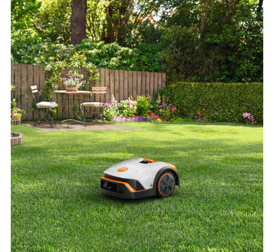 Stihl iMOW 3 robotmaaier 500 m2 - 20 cm maaibreedte - 20-60 mm - hellingen tot 40% - appbediening