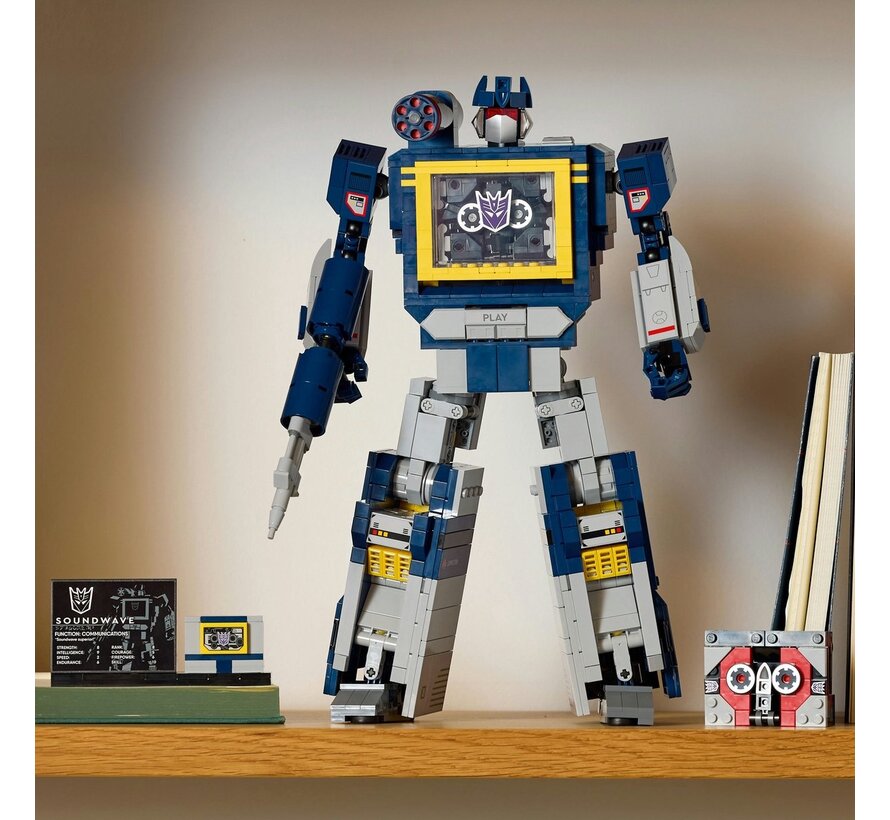 LEGO 10358 Transformers Soundwave