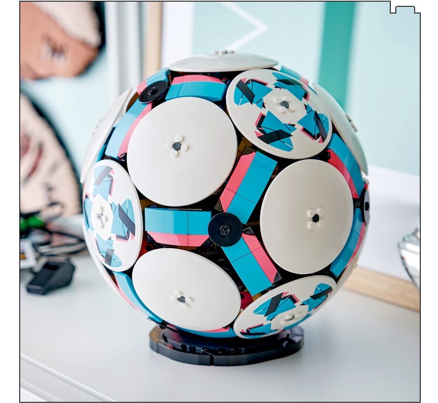 LEGO Editions 43019 Voetbal