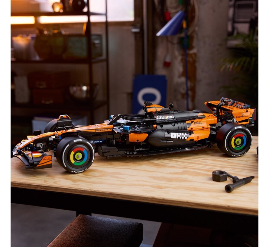 LEGO Technic McLaren MCL39 F1 auto