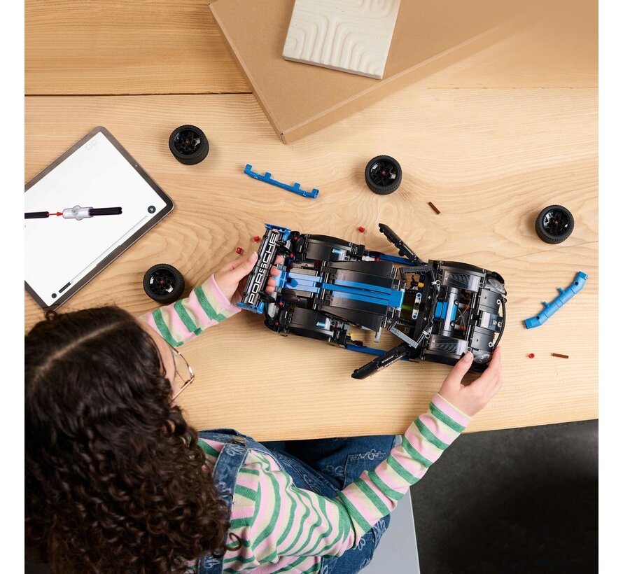 LEGO Technic Porsche GT4 e-Performance 42176 – RC Racewagen