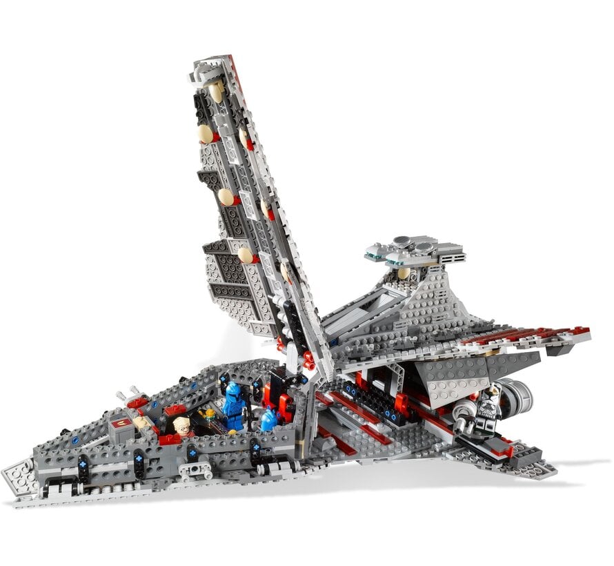 LEGO Star Wars 8039 Venator Republic Attack Cruiser – 1170 Stuks