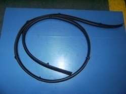 Rubber on canopy tail gate