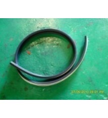 Rubber seal under canopy Nissan