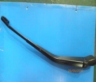 Wiper blade with arm