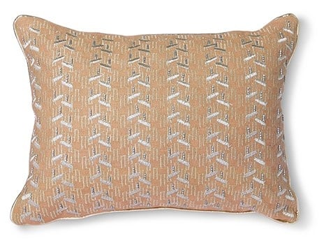 https://cdn.webshopapp.com/shops/279621/files/346525289/hkliving-kussen-nude-cushion-with-silver-patches-3.jpg