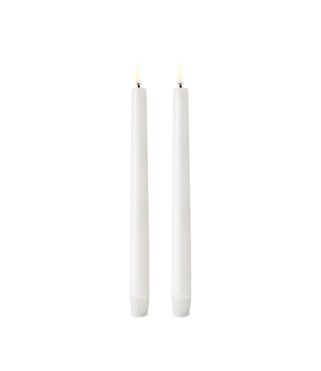 Uyuni lighting Dinerkaars LED taper candle, Nordic white, Smooth, 2-pack, 2,3x25 cm