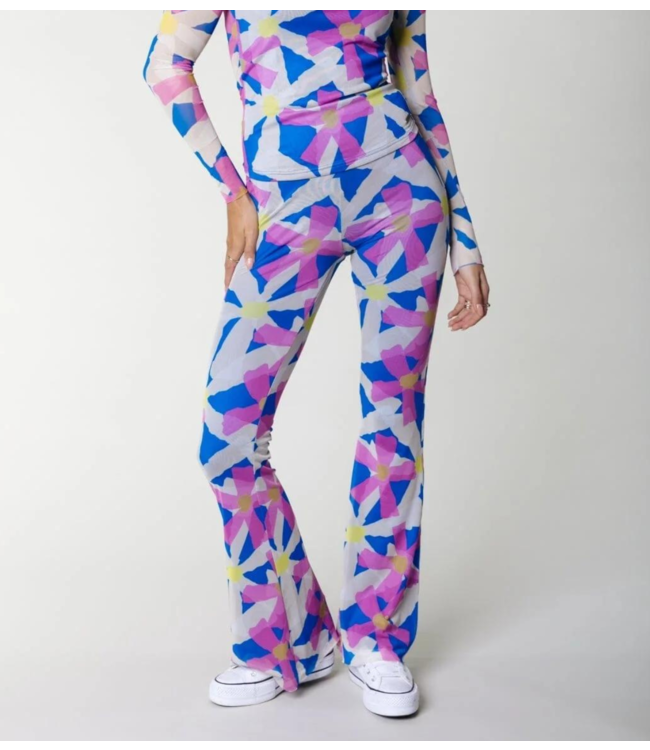 Colourful Rebel Broek big flower mesh extra flare pants