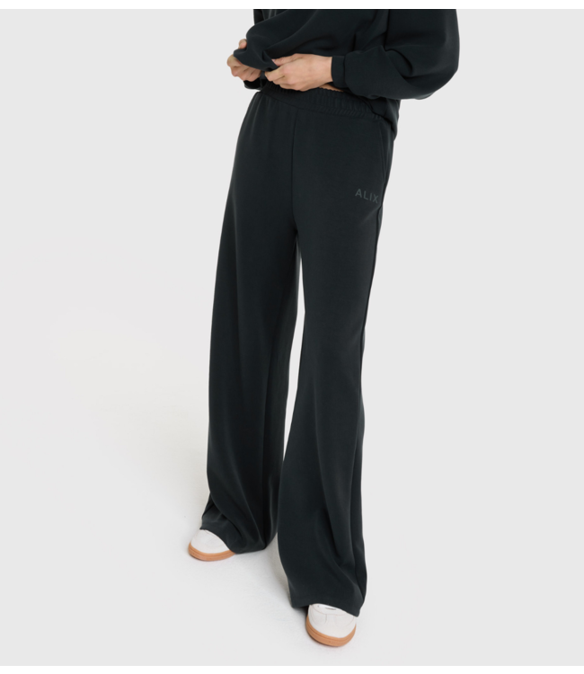 Alix The Label Broek ladies knitted flowy wide leg pants