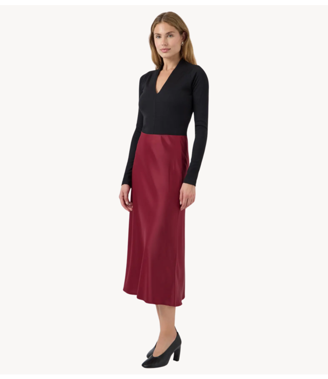 Y.A.S Rok YASPELLA HW MAXI SKIRT S. NOOS Tibetan Red