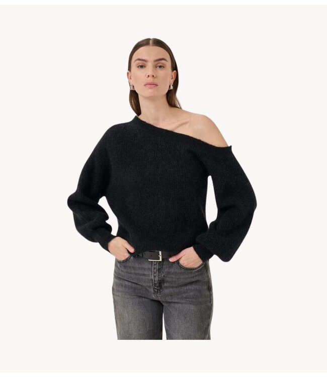 My Essential Wardrobe Trui SivaMW Knit Off Shoulder Black