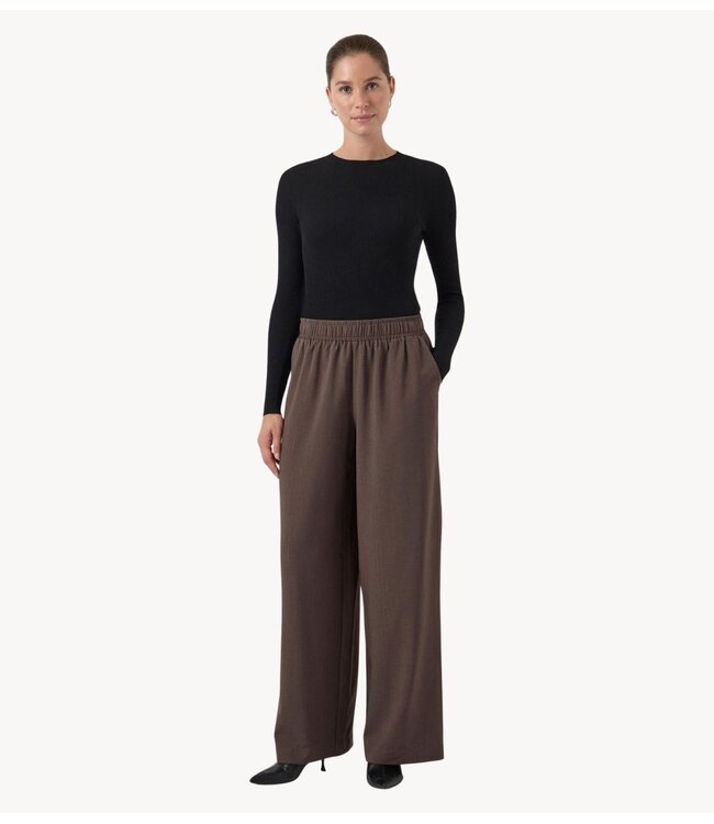Y.A.S Broek YASSSHIMMA MW PANT Chocolate Brown