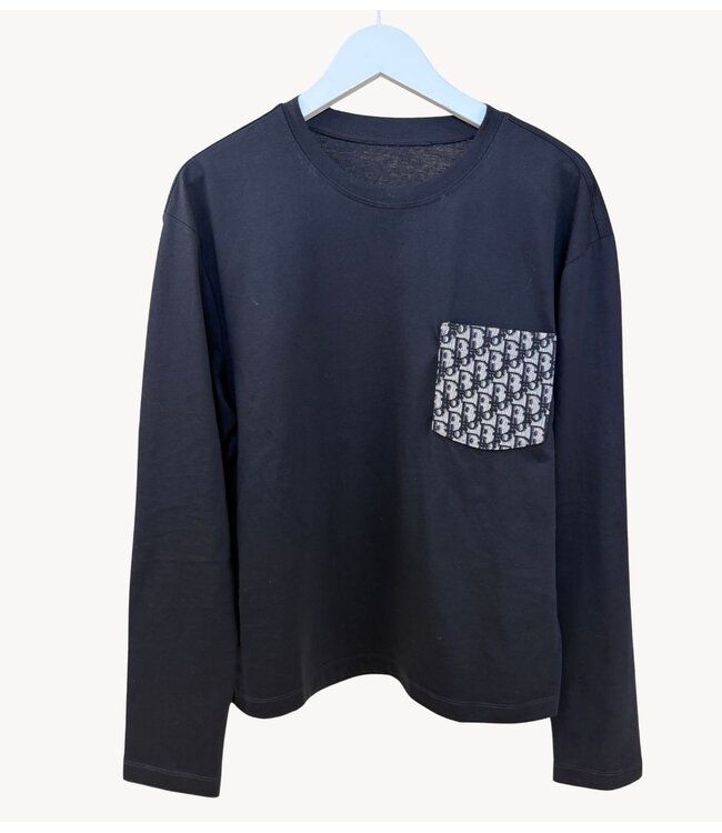 Attire Longsleeve designer