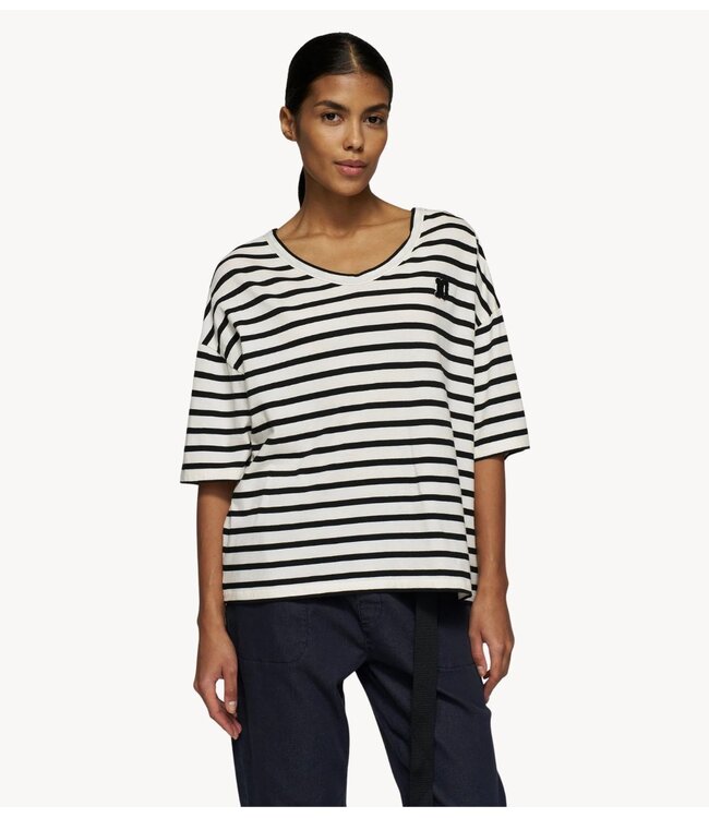 10DAYS Top boxy v-neck tee ecru/black