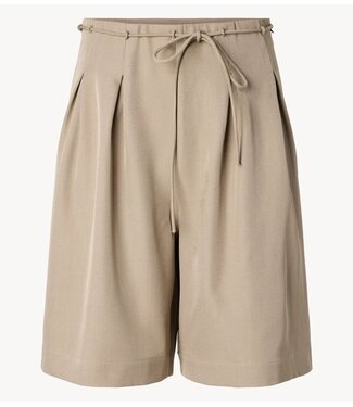 YAS Broek YASCAMIA HW SHORTS Incense safari