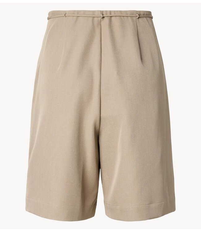 YAS Broek YASCAMIA HW SHORTS Incense safari