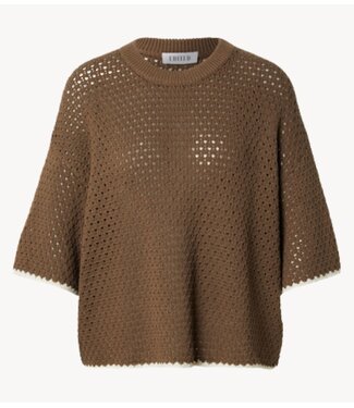 EDITED T-shirt Ashley Knit Shirt Cub + contrast in egret