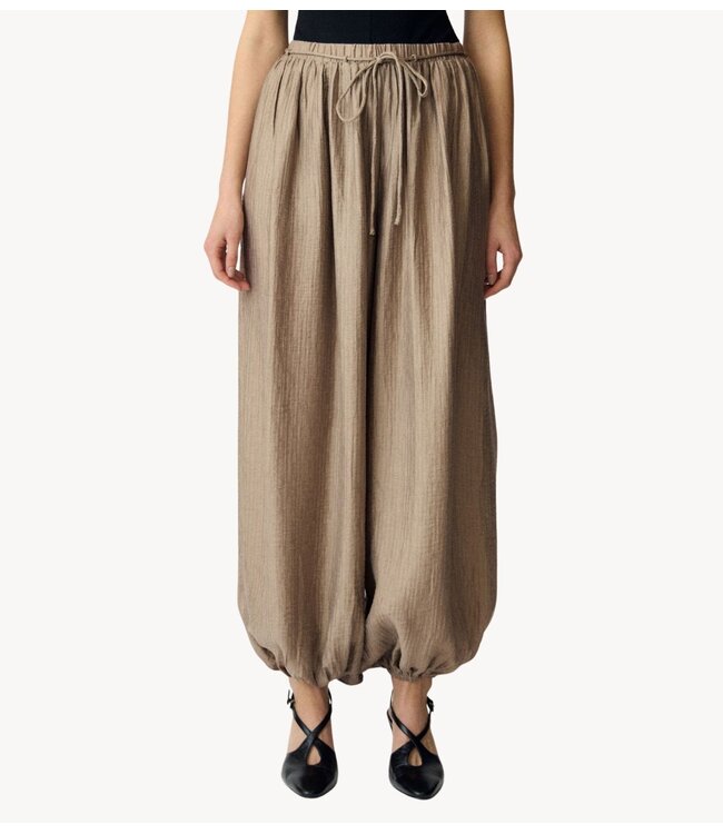 YAS Broek YASHALLY MW BALLOON PANT - FEST Timber Wolf
