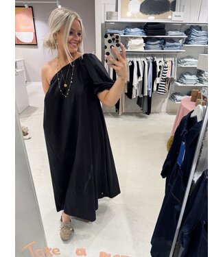 GUUS Jurk long cotton dress of shoulder black