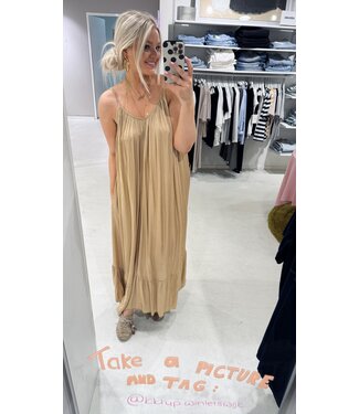 GUUS Jurk silk dress with straps caramel