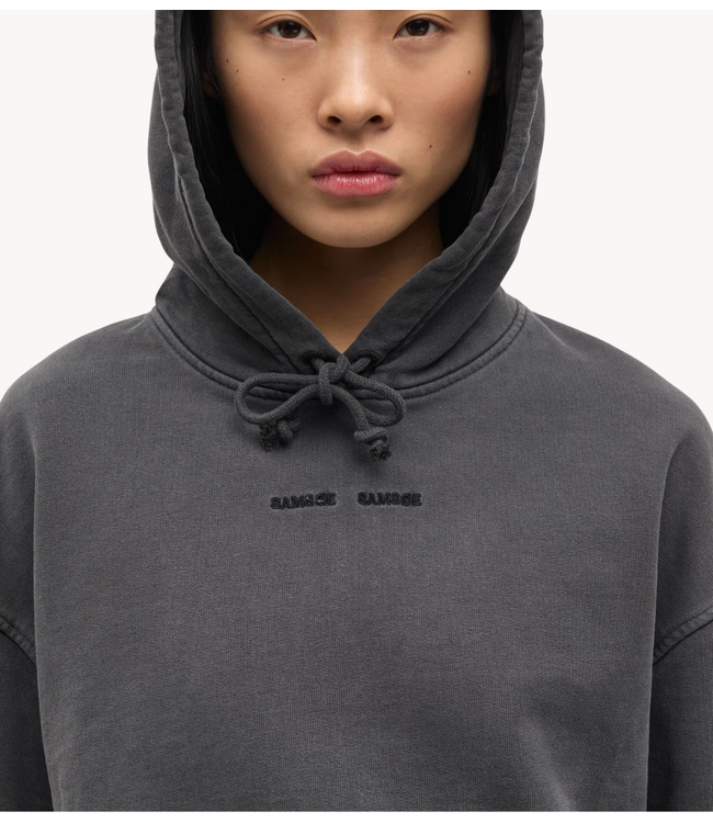 Samsøe Samsøe Trui SASEVEN HOODIE 15697 BLACK PIGMENT