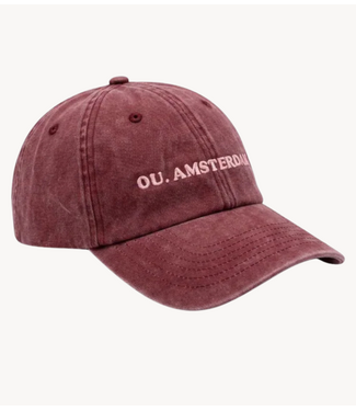OU. Pet Cap OU. Amsterdam Beet
