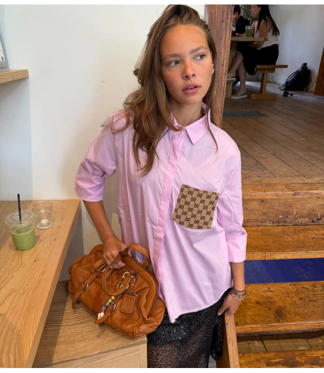 Attire Blouse designer zakje divers roze