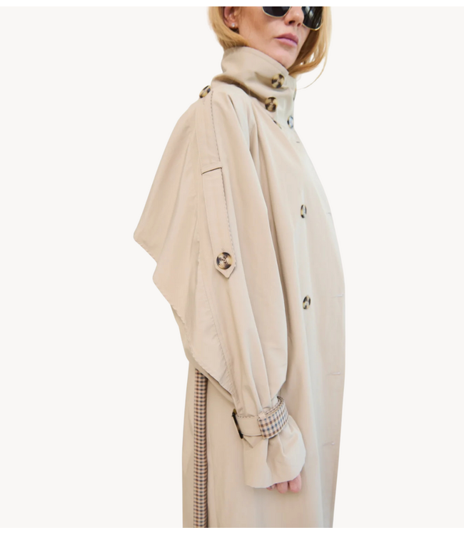 OU. Jas Trench Avenue du Main Beige
